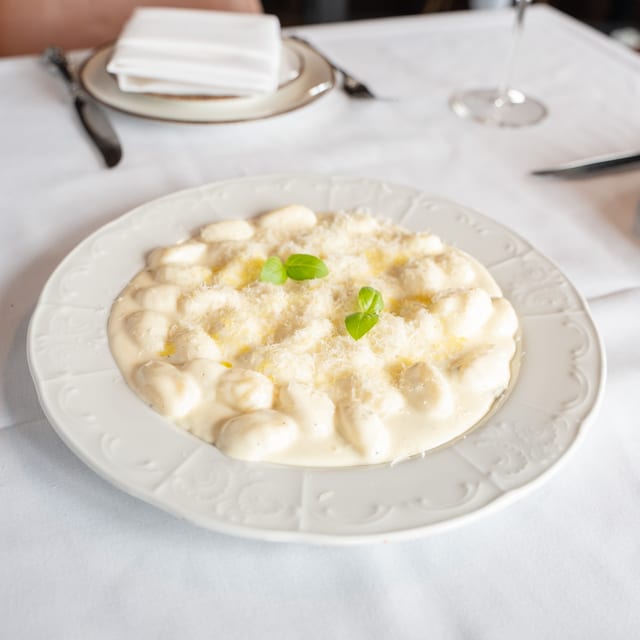 Gnocchi Al Formaggio.